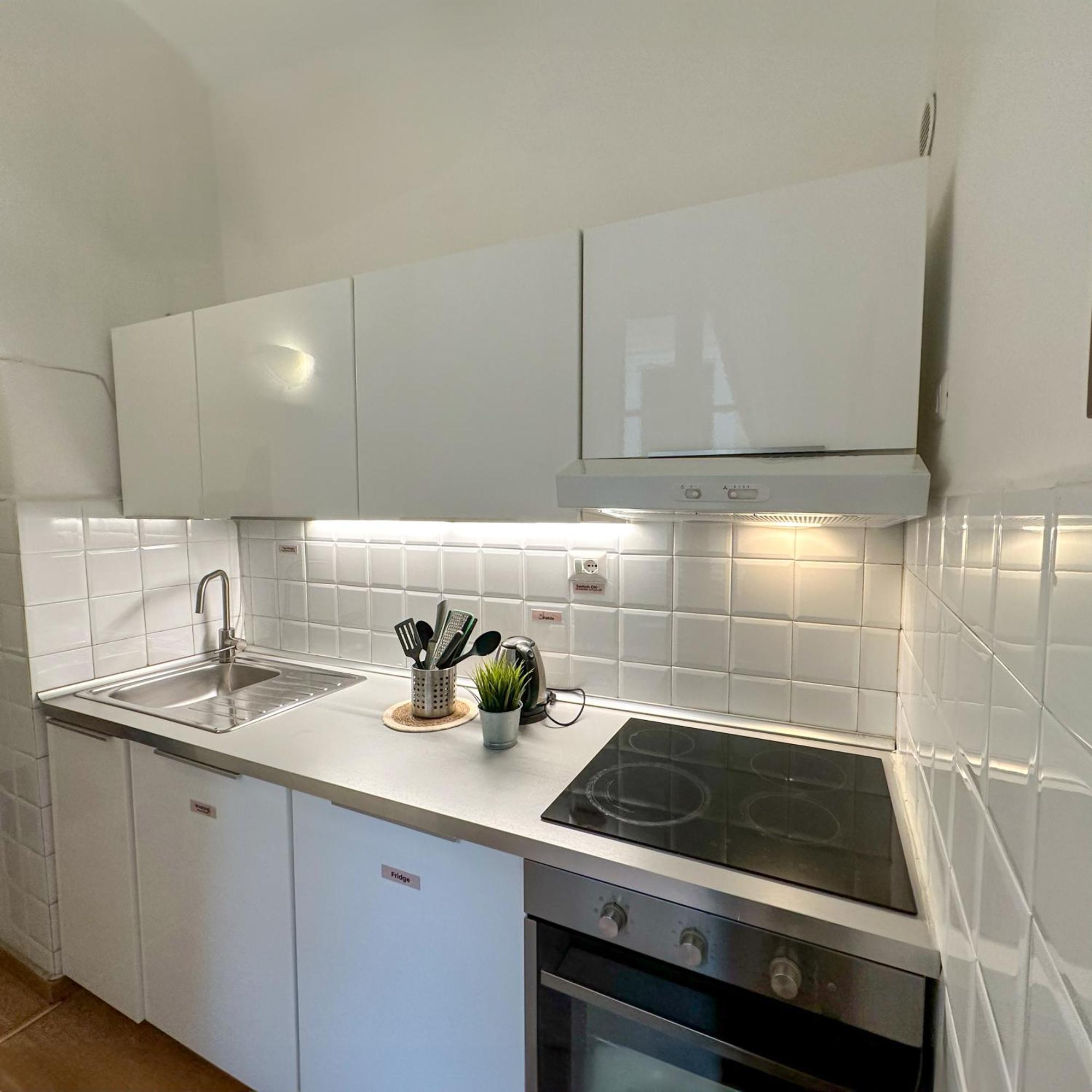 Apartment By The Colosseum - White Chic Flats โรม ภายนอก รูปภาพ