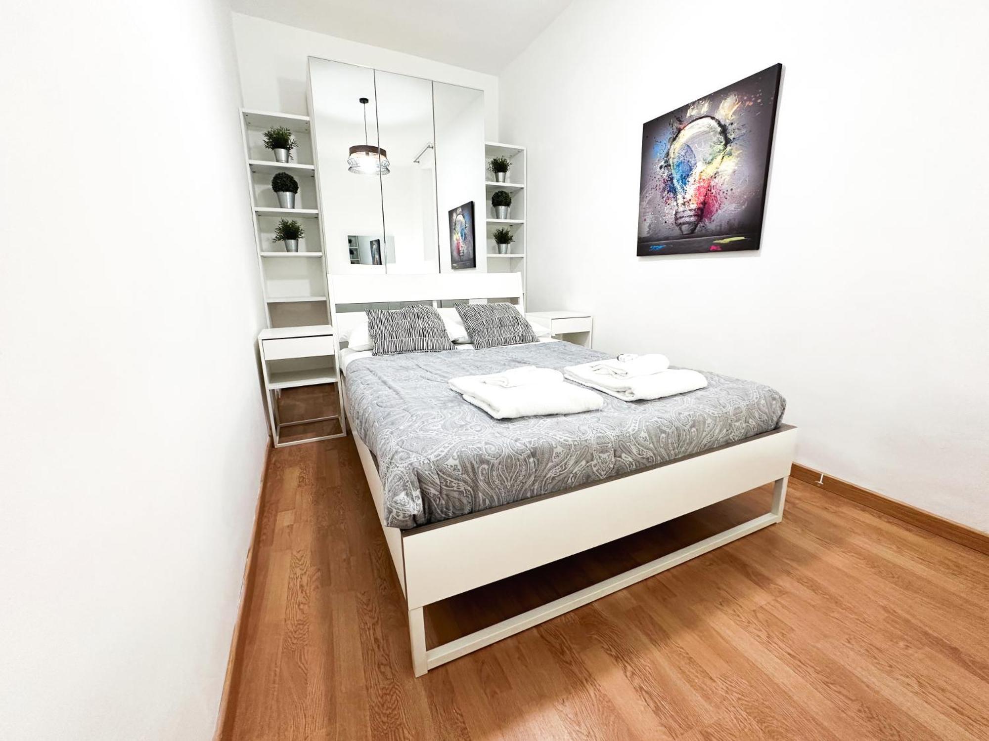 Apartment By The Colosseum - White Chic Flats โรม ภายนอก รูปภาพ